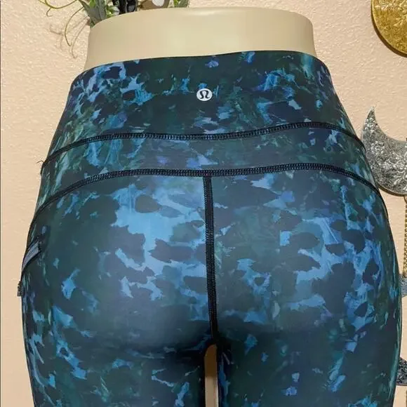 Lululemon leggings - Picture 2 of 9